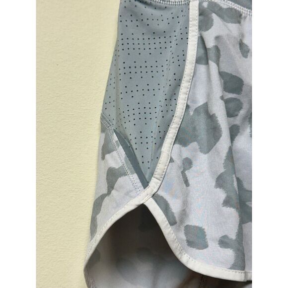 ATHLETA Track This Leopard Print Gray/White Running Shorts, 3", Sz S - Picture 3 of 9